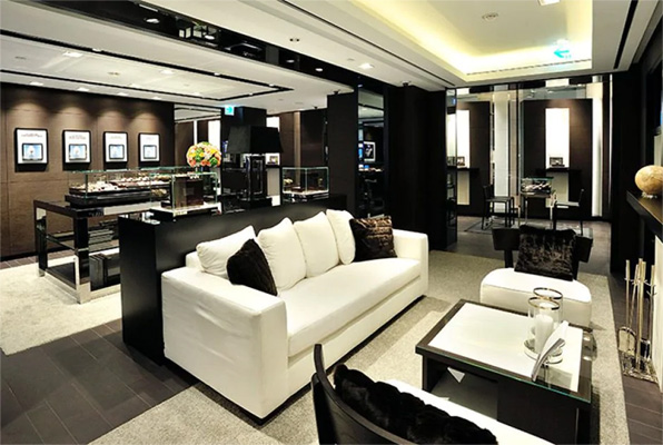 安徽铜陵万国专修店在哪里